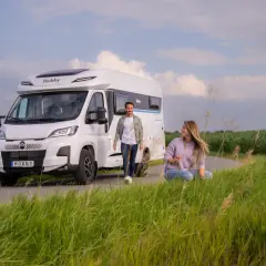 Ile kosztuje używany kamper? Realne ceny i ukryte koszty!
