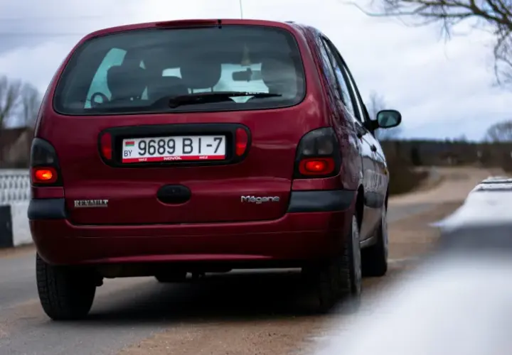 Pierwsze auto do 10 tys. zł: Ranking, porady i czego unikać