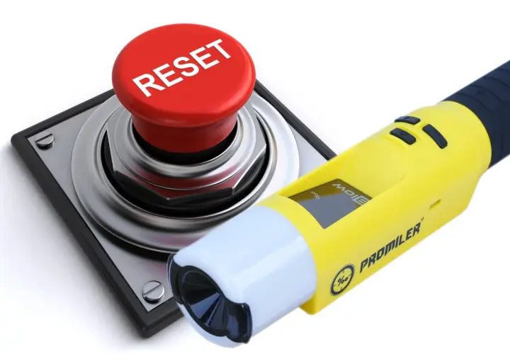 Alkomat błąd? Zrozum CAL, FLO i reset. Sprawdź, co musisz wiedzieć!