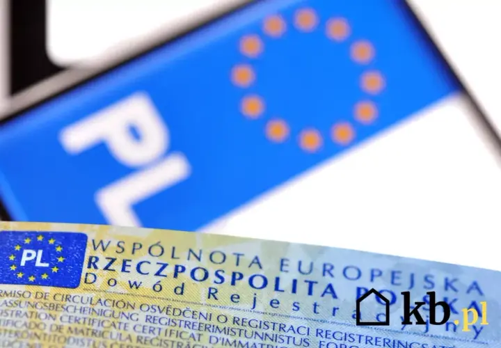 Ile kosztuje przerejestrowanie auta? Sprawdź wszystkie opłaty!