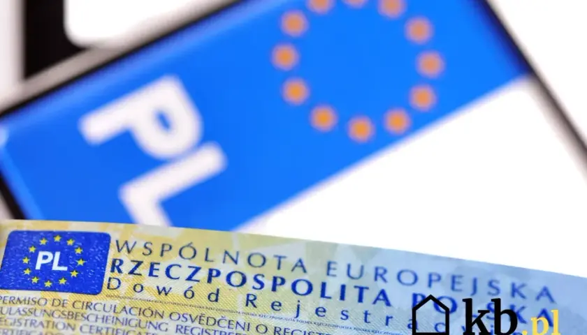 Ile kosztuje przerejestrowanie auta? Sprawdź wszystkie opłaty!