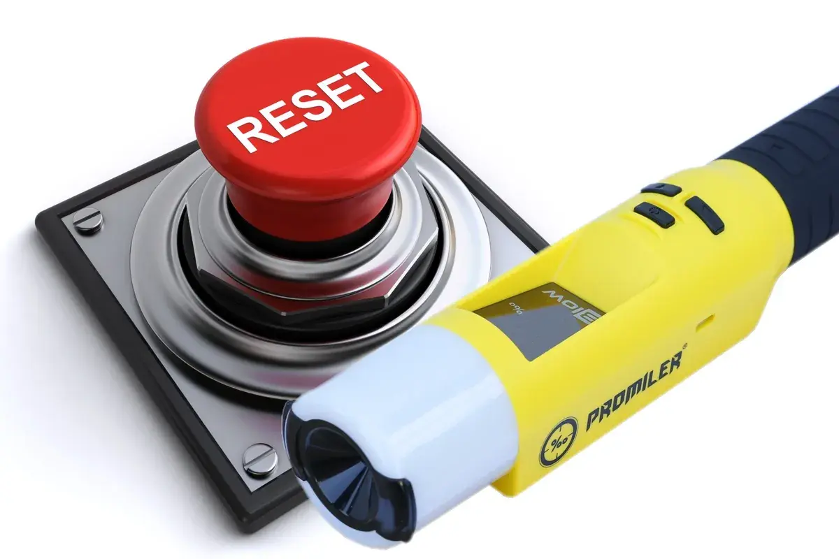 Alkomat błąd? Zrozum CAL, FLO i reset. Sprawdź, co musisz wiedzieć!