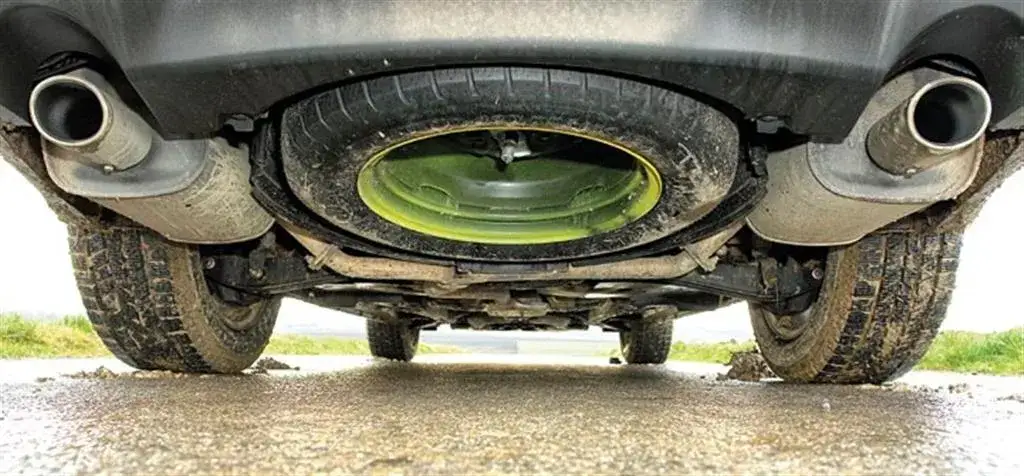 Ford S-Max lokalizacja koła zapasowego podwozie